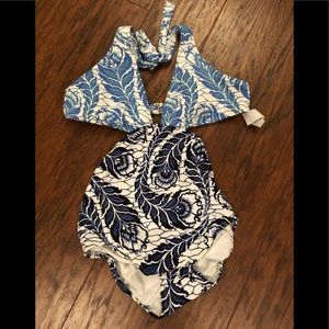 Loft adorable one piece swim